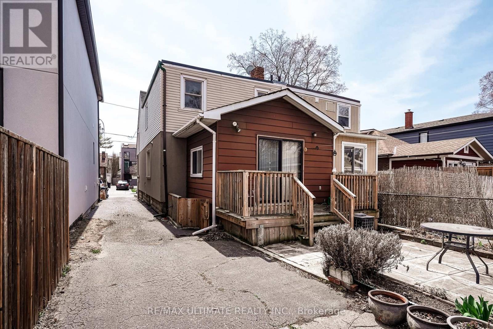 8 Doncaster Avenue, Toronto, Ontario  M4C 1Y5 - Photo 44 - E12212256