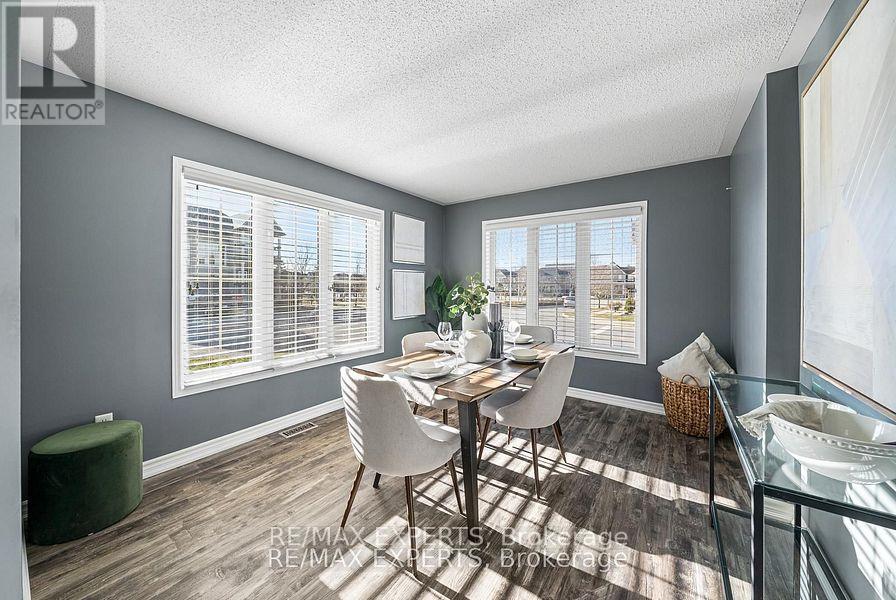 9 Carpendale Crescent, Ajax (Northeast Ajax), Ontario  L1Z 2B6 - Photo 8 - E12212323
