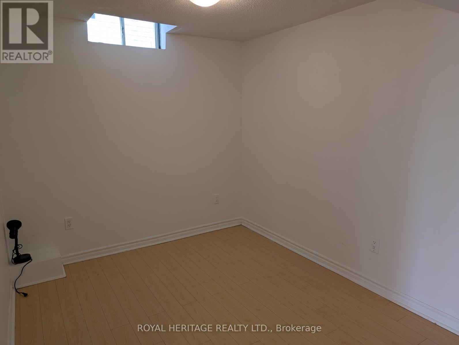 Basement - 1565 Somergrove Crescent, Pickering, Ontario  L1X 2J5 - Photo 10 - E12212328