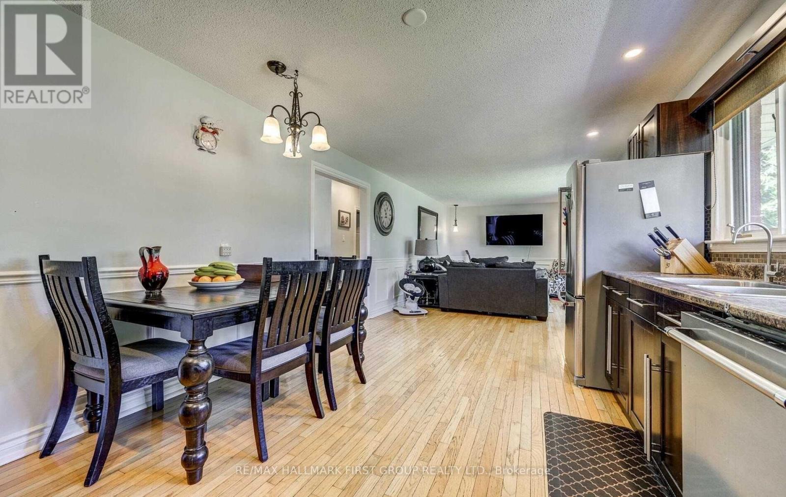 311 Frederick Street, Whitby, Ontario  L1N 3T5 - Photo 9 - E12212334