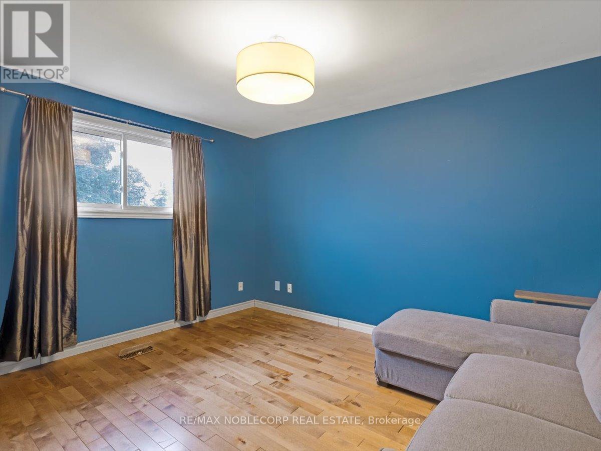 175 Toronto Street, Barrie, Ontario  L4N 1V6 - Photo 13 - S12202990