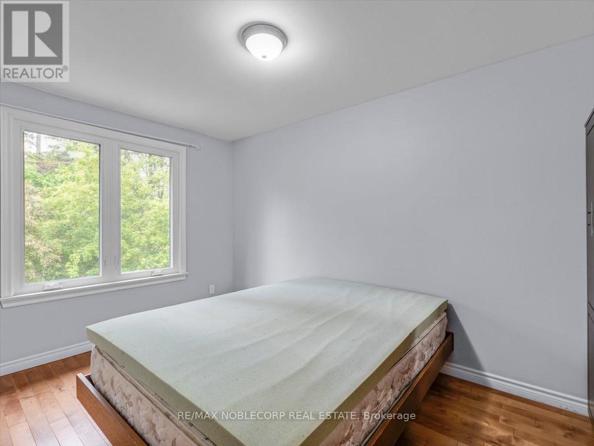 175 Toronto Street, Barrie, Ontario  L4N 1V6 - Photo 17 - S12202990