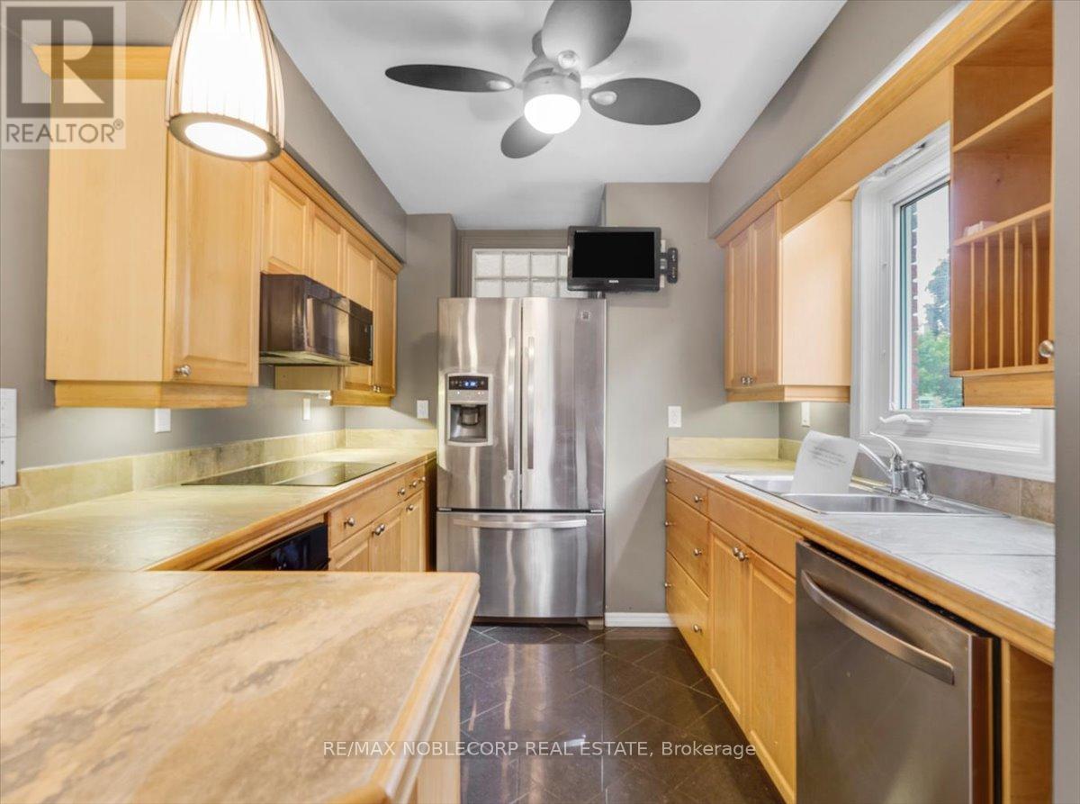 175 Toronto Street, Barrie, Ontario  L4N 1V6 - Photo 8 - S12202990