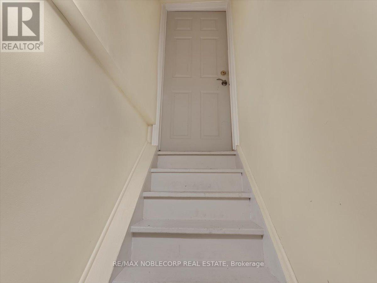 175 Toronto Street, Barrie, Ontario  L4N 1V6 - Photo 19 - S12202990