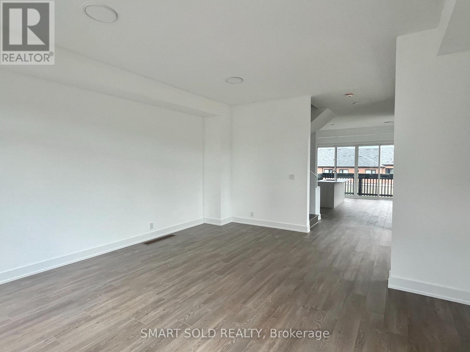 2 Chestnut Court, Aurora, Ontario  L4G 4A4 - Photo 11 - N12212212