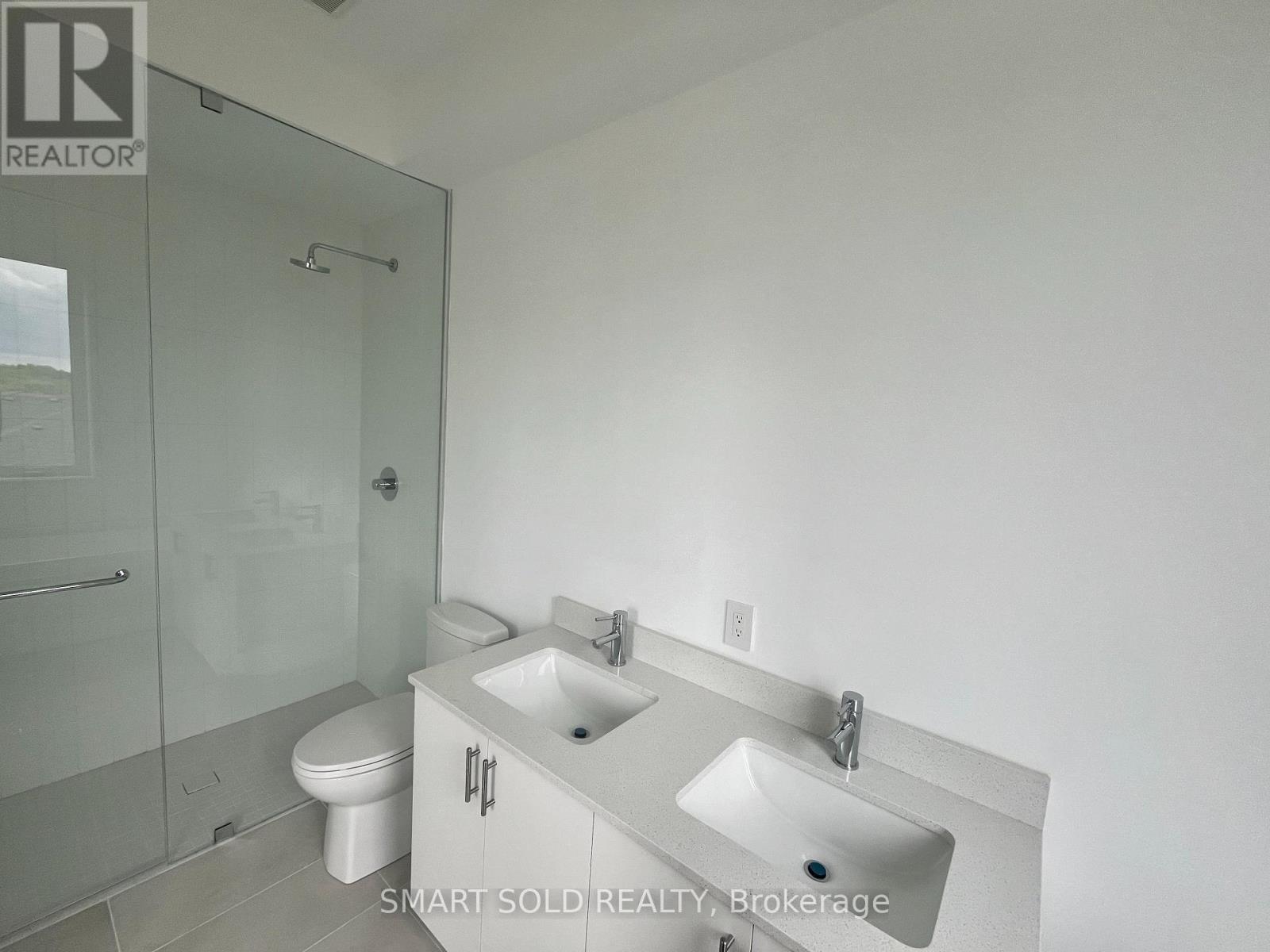2 Chestnut Court, Aurora, Ontario  L4G 4A4 - Photo 16 - N12212212