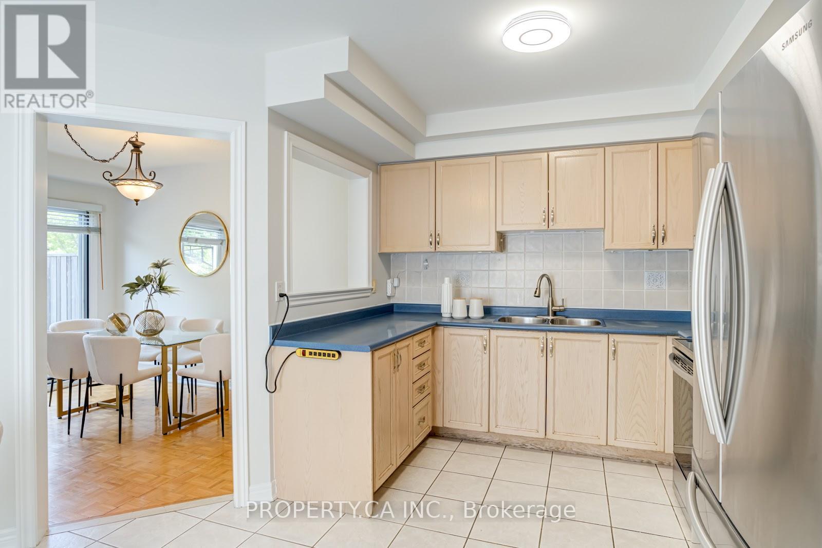 137 Preston Hill Crescent, Vaughan (Patterson), Ontario  L4K 5L5 - Photo 7 - N12212244