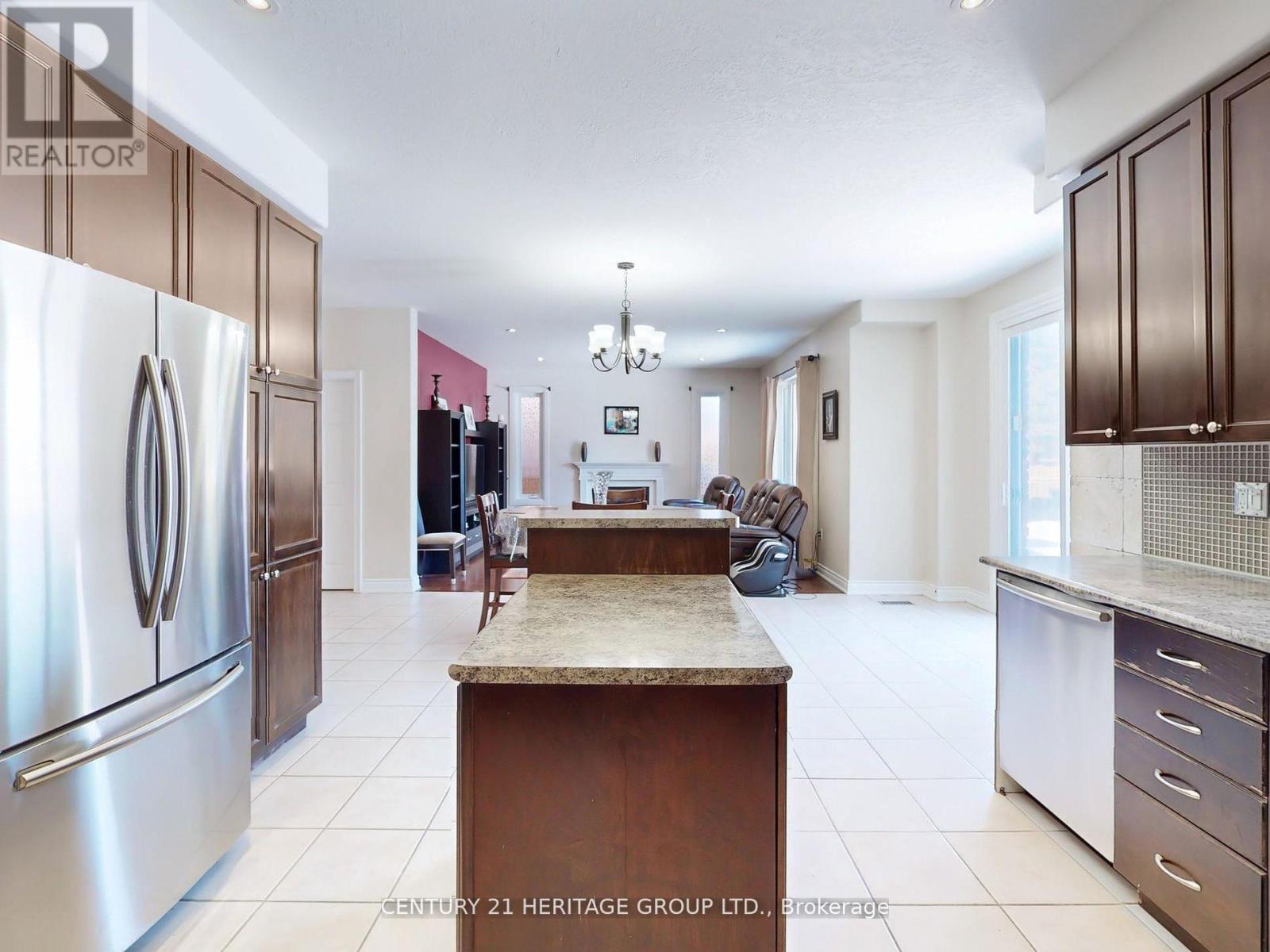 896 Booth Avenue, Innisfil (Alcona), Ontario  L9S 0A5 - Photo 20 - N12212288