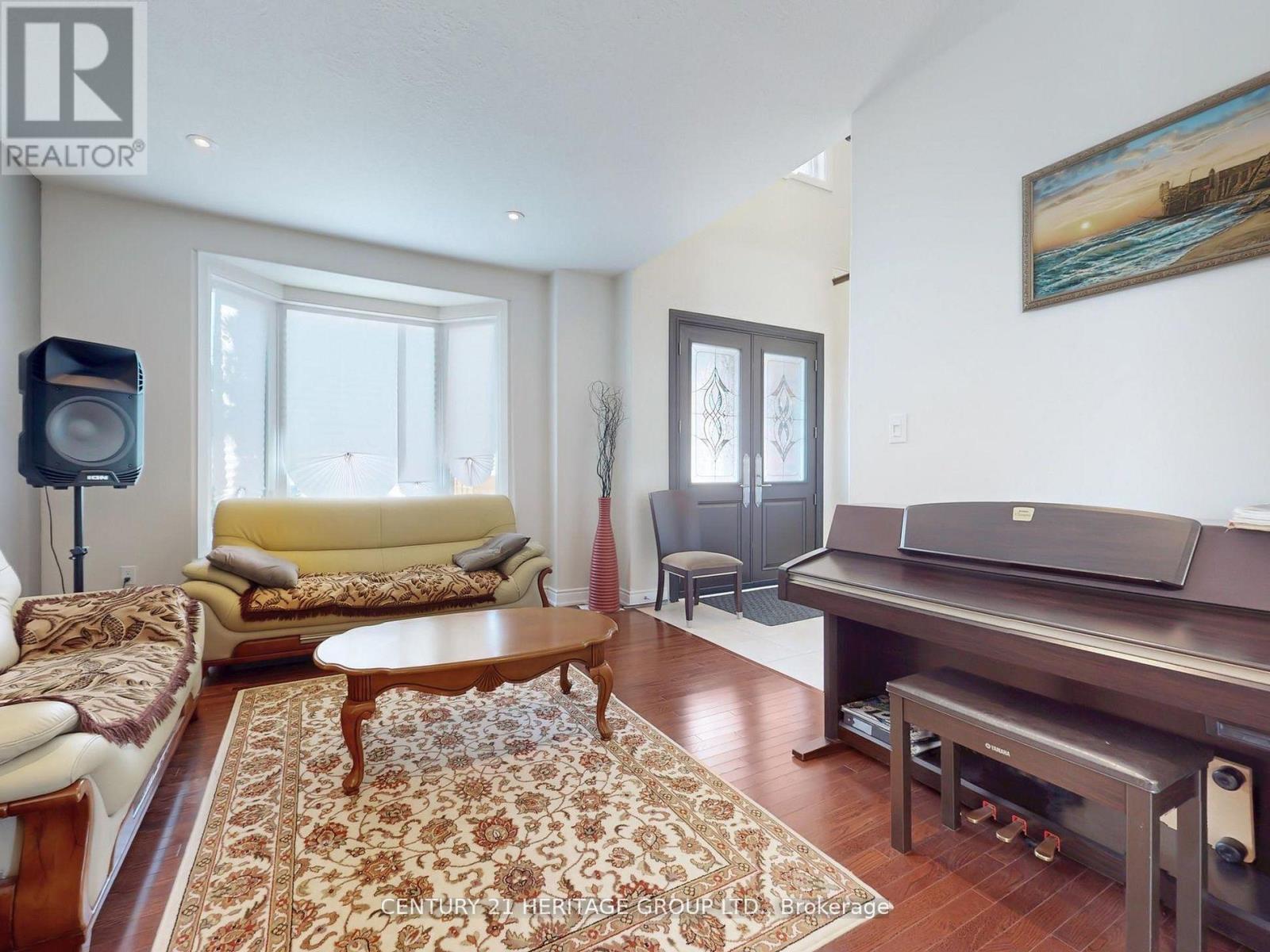 896 Booth Avenue, Innisfil (Alcona), Ontario  L9S 0A5 - Photo 6 - N12212288