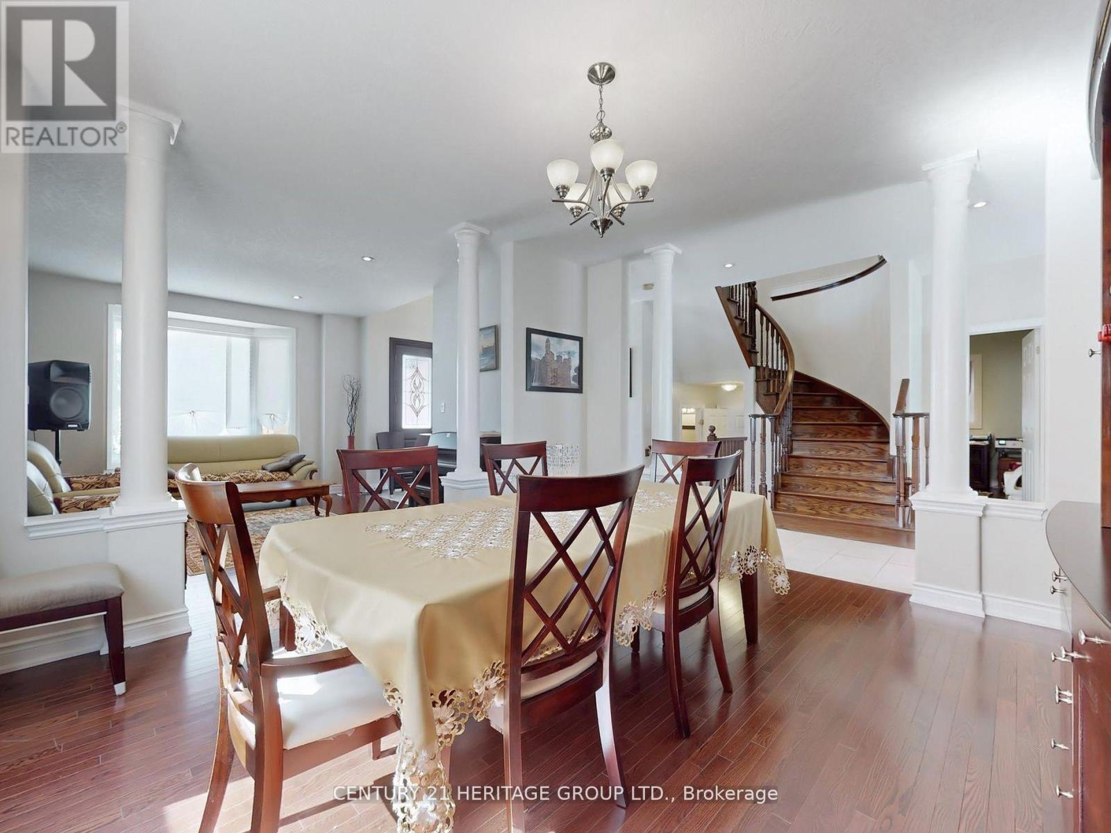 896 Booth Avenue, Innisfil (Alcona), Ontario  L9S 0A5 - Photo 9 - N12212288
