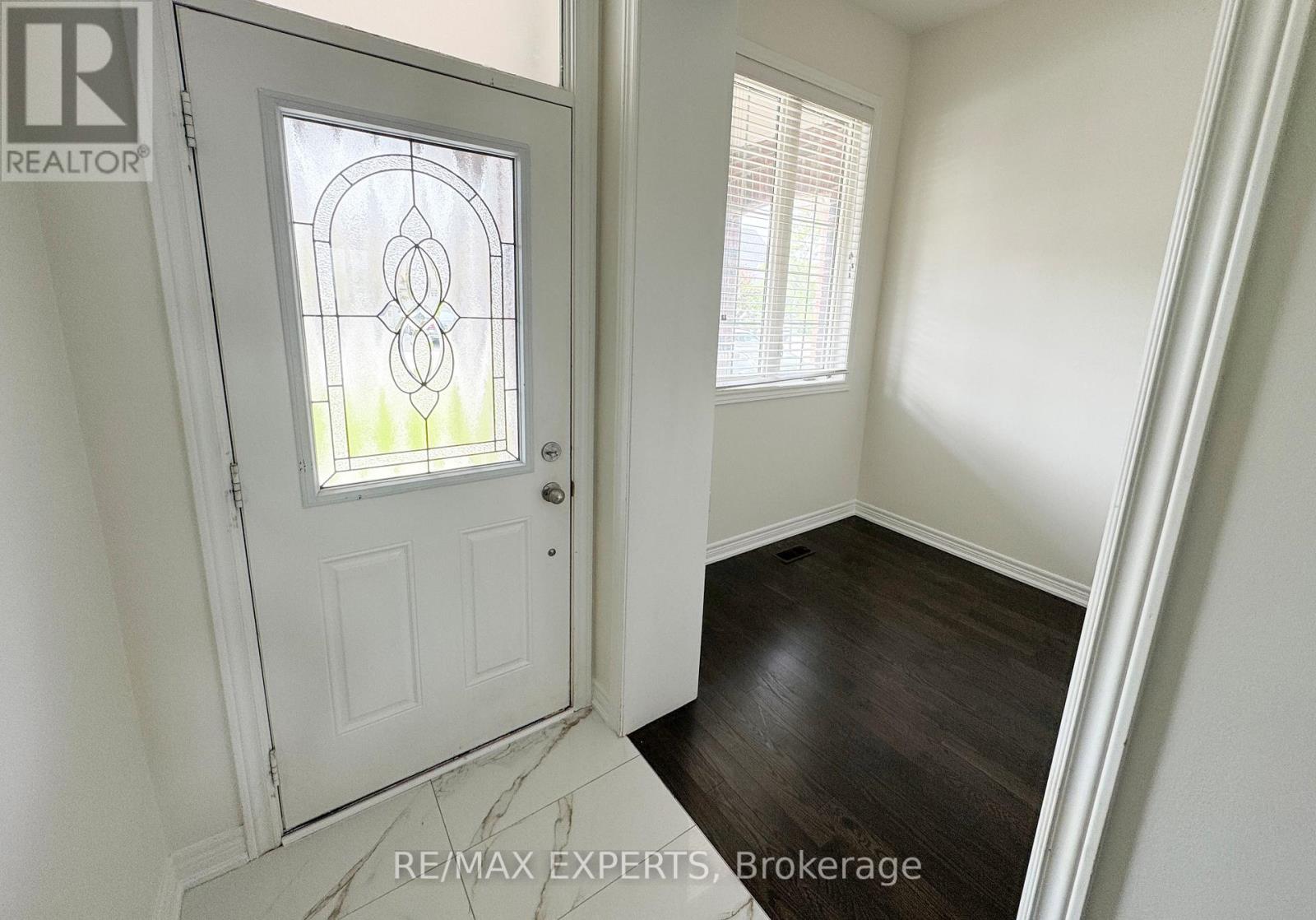 91 Kingsmere Crescent, New Tecumseth (Alliston), Ontario  L9R 0K6 - Photo 4 - N12212302
