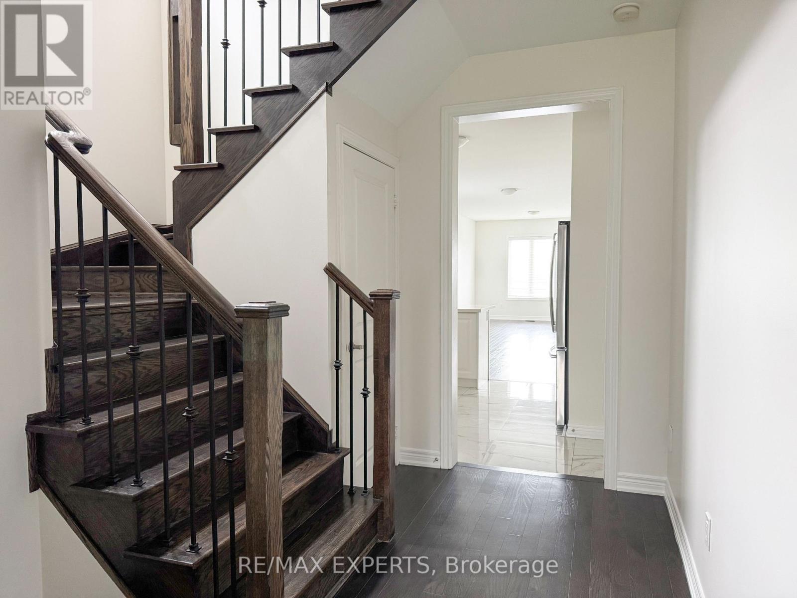 91 Kingsmere Crescent, New Tecumseth (Alliston), Ontario  L9R 0K6 - Photo 6 - N12212302