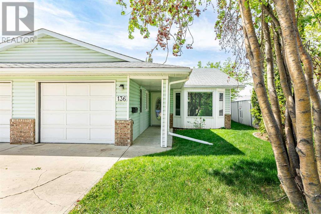 136 Erickson Drive, Red Deer, Alberta  T4R 2C3 - Photo 19 - A2225552