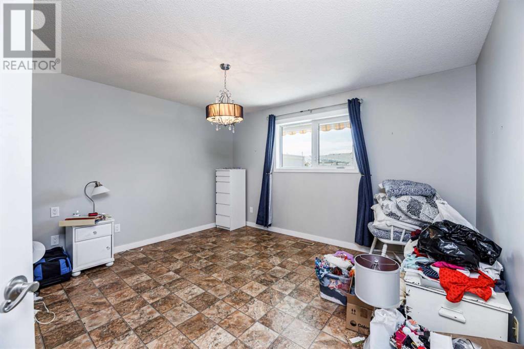 136 Erickson Drive, Red Deer, Alberta  T4R 2C3 - Photo 3 - A2225552