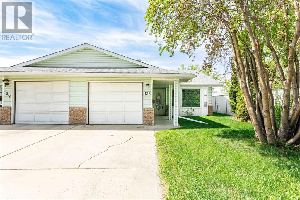 136 Erickson Drive, Red Deer, Alberta  T4R 2C3 - Photo 18 - A2225552