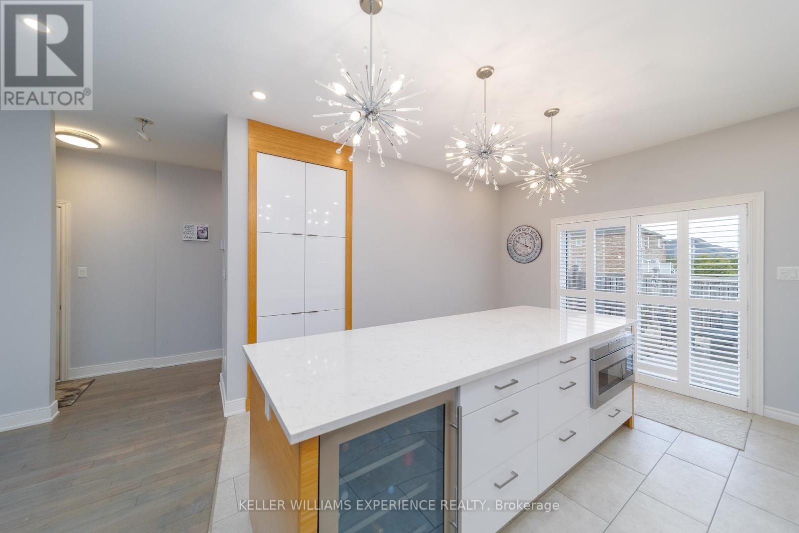 41 Thrushwood Drive, Barrie (Holly), Ontario  L4N 0Z1 - Photo 7 - S12212216