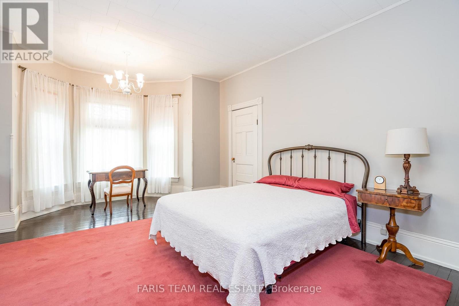 136 West Street N, Orillia, Ontario  L3V 5C5 - Photo 22 - S12212232