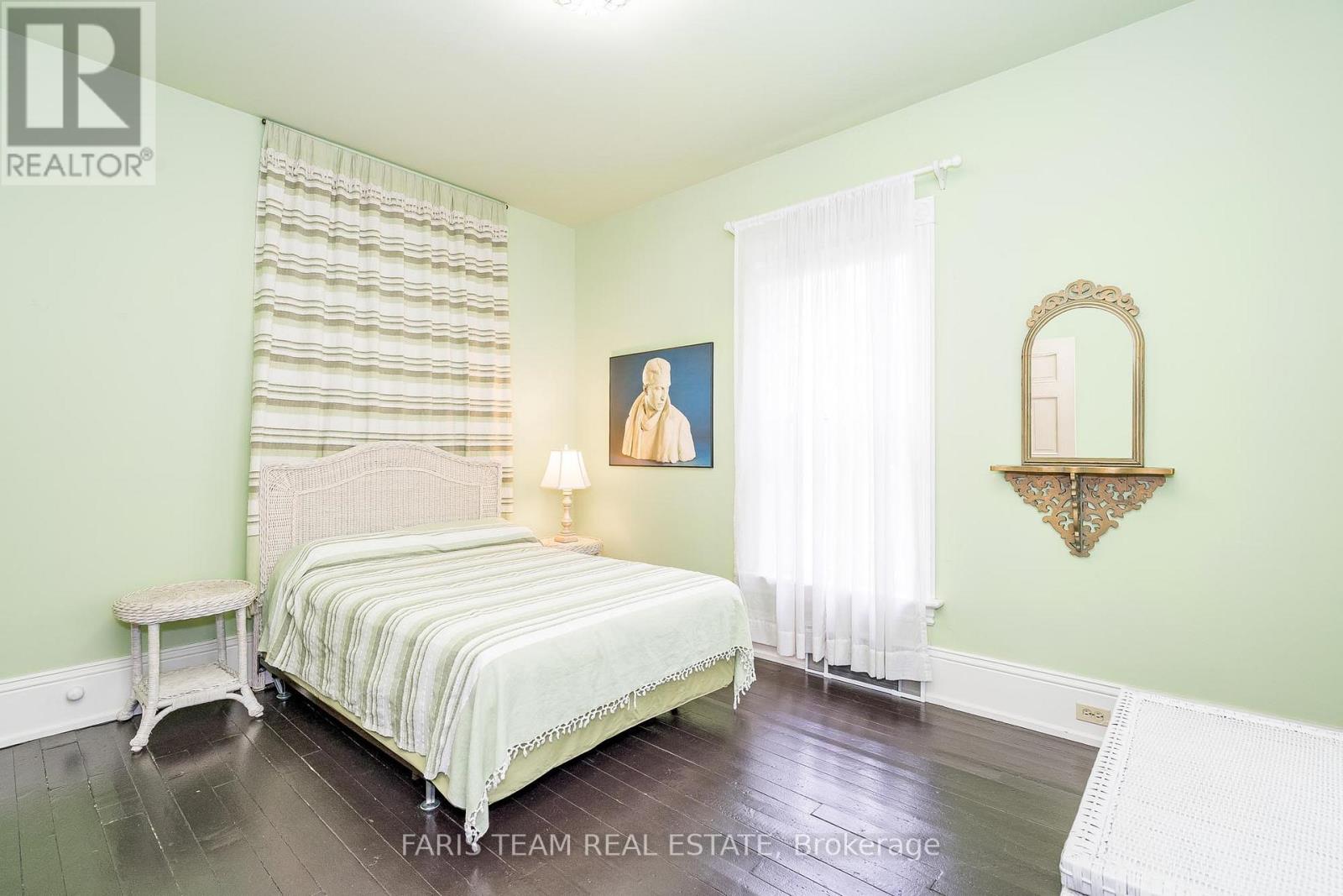 136 West Street N, Orillia, Ontario  L3V 5C5 - Photo 25 - S12212232