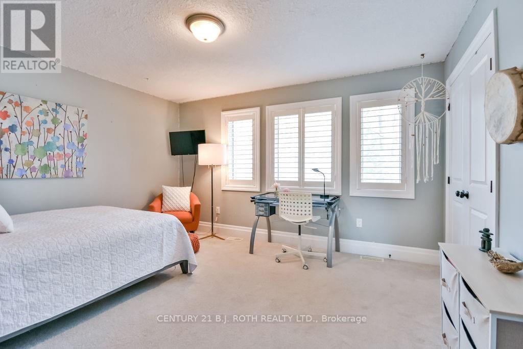 99 Jewel House Lane, Barrie (Innis-Shore), Ontario  L4N 5X1 - Photo 20 - S12212258