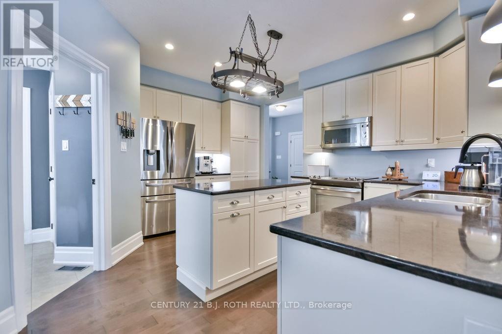 99 Jewel House Lane, Barrie (Innis-Shore), Ontario  L4N 5X1 - Photo 6 - S12212258