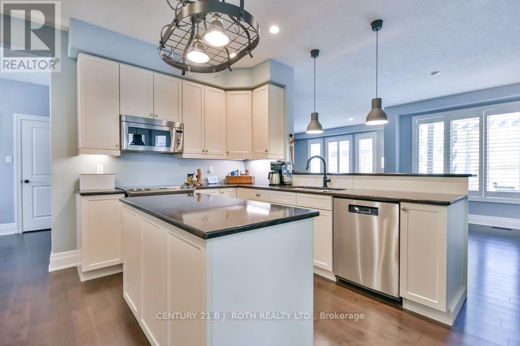 99 Jewel House Lane, Barrie (Innis-Shore), Ontario  L4N 5X1 - Photo 9 - S12212258