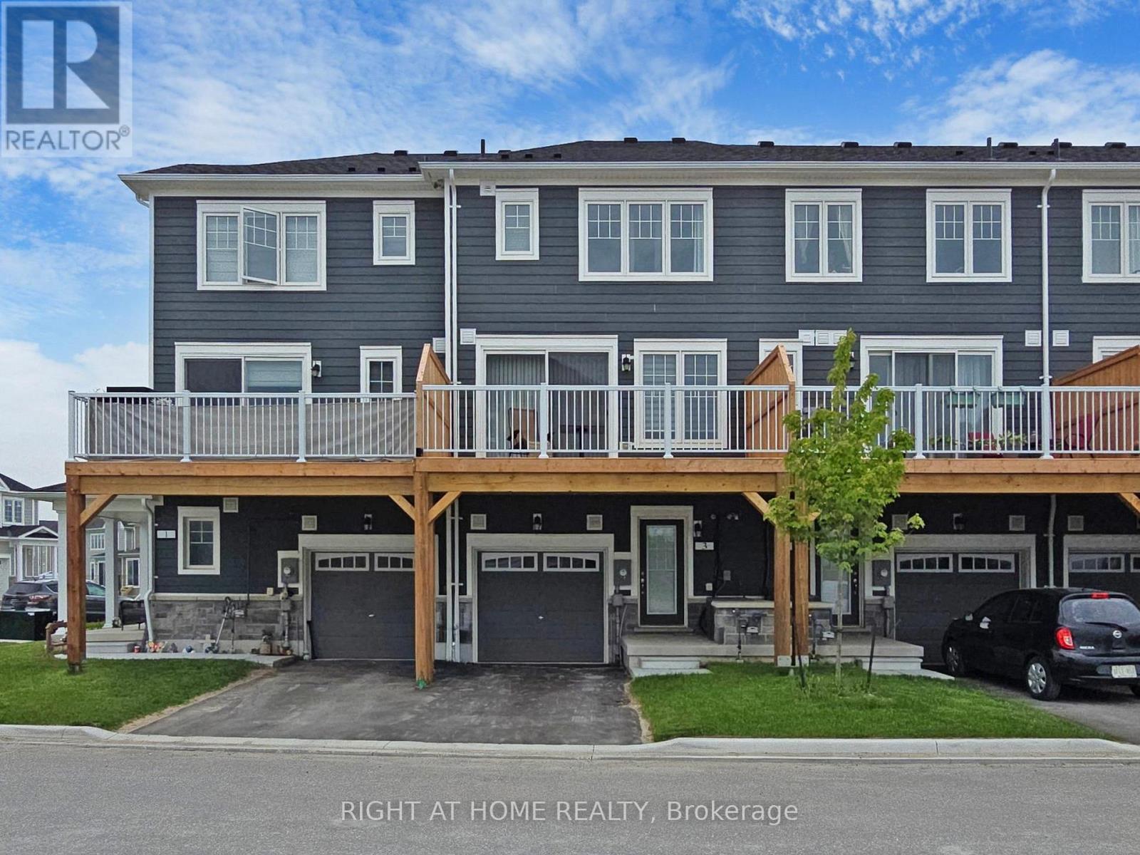 3 Sama Way, Wasaga Beach, Ontario  L9Z 0K3 - Photo 1 - S12212290