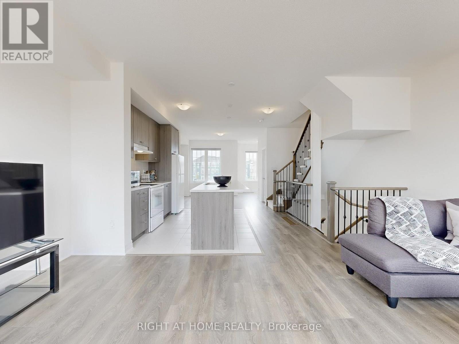 3 Sama Way, Wasaga Beach, Ontario  L9Z 0K3 - Photo 15 - S12212290