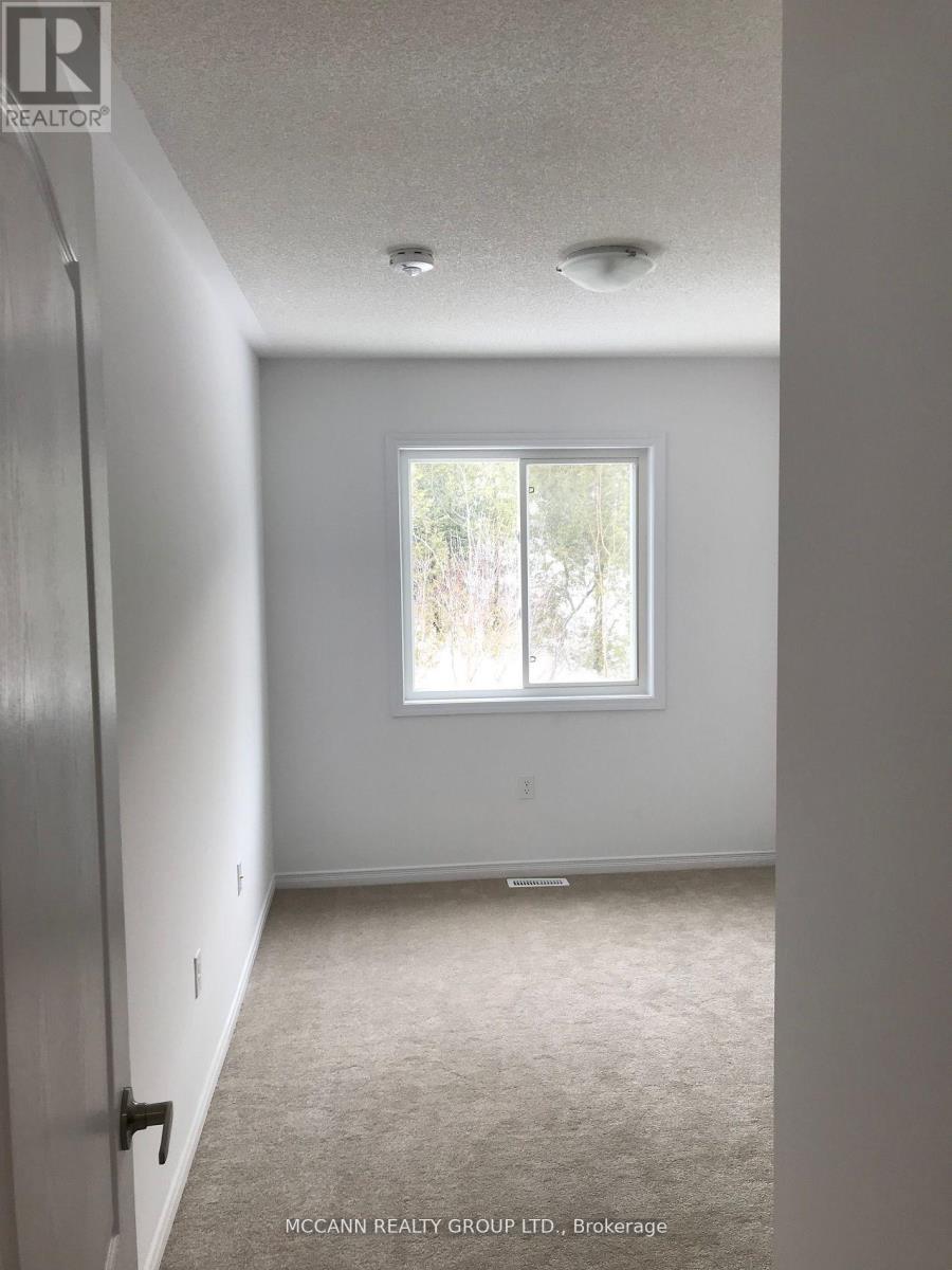 79 Franks Way, Barrie (Allandale), Ontario  L4N 3J1 - Photo 10 - S12212321