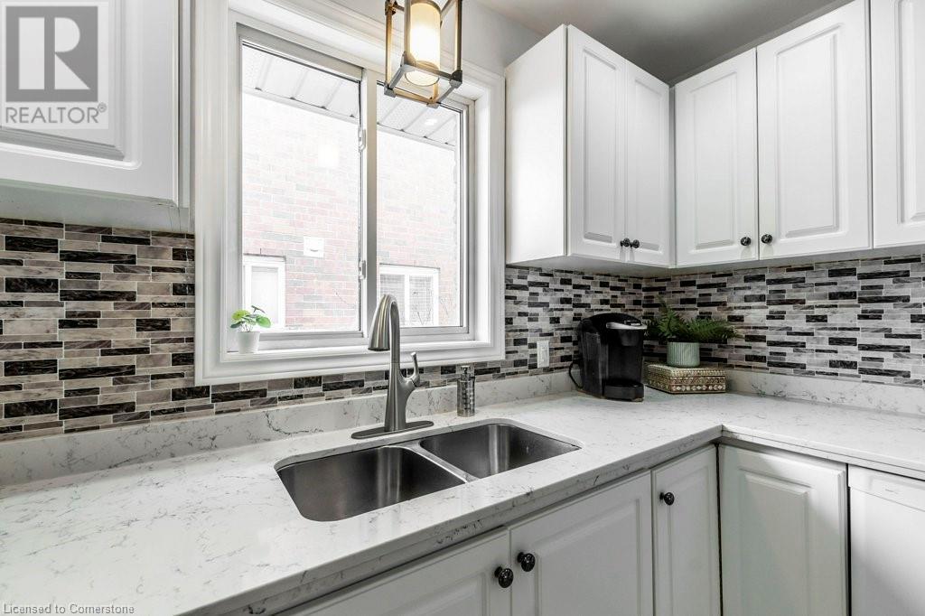 62 Spadara Drive, Hamilton, Ontario  L9B 2K3 - Photo 19 - 40740044
