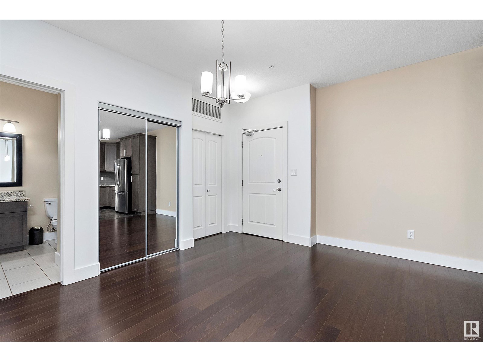 Property at #331 6079 MAYNARD WY NW image 4