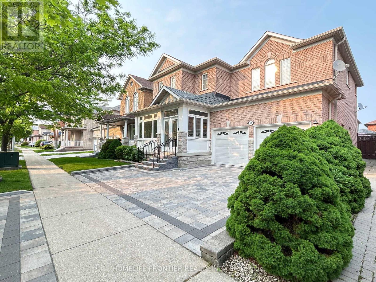 55 Forecastle Road, Vaughan, Ontario  L4K 5H9 - Photo 3 - N12208102