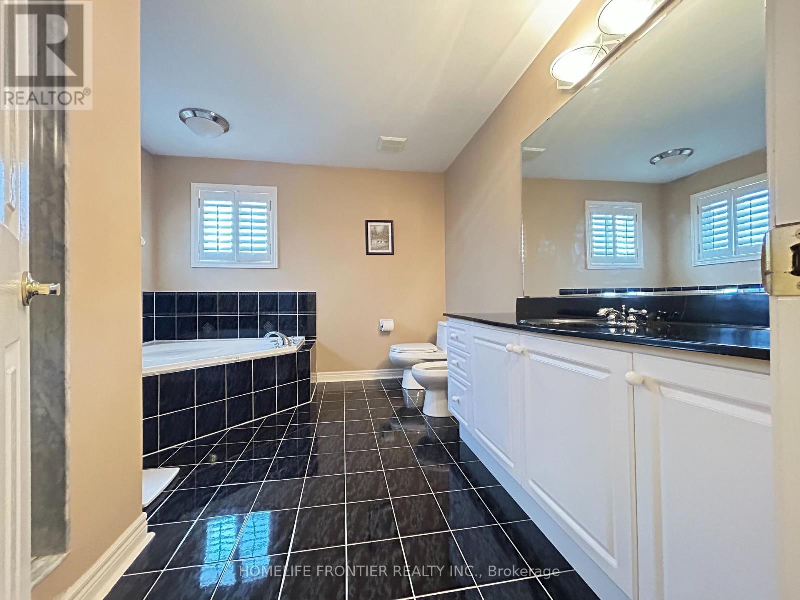 55 Forecastle Road, Vaughan, Ontario  L4K 5H9 - Photo 22 - N12208102