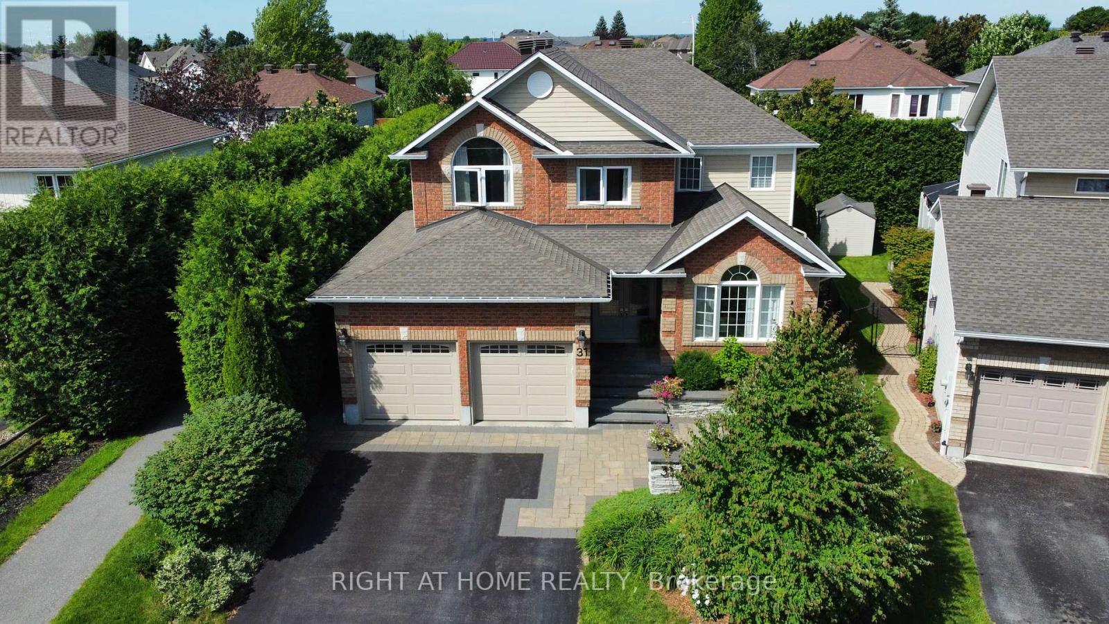 31 FORILLON CRESCENT, Ottawa, Ontario
