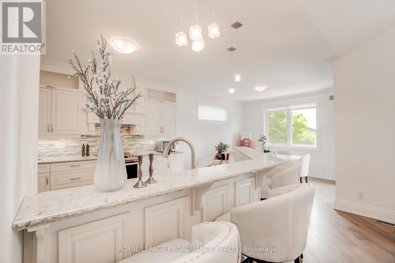 9 Castle Ridge, Brighton, Ontario  K0K 1H0 - Photo 9 - X12189336
