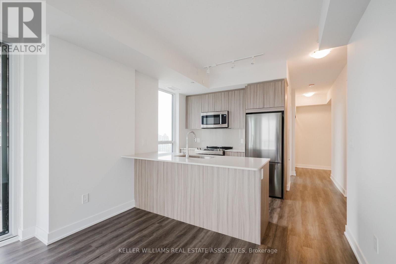 3211 - 430 Square One Drive, Mississauga, Ontario  L5B 0L6 - Photo 16 - W12212204