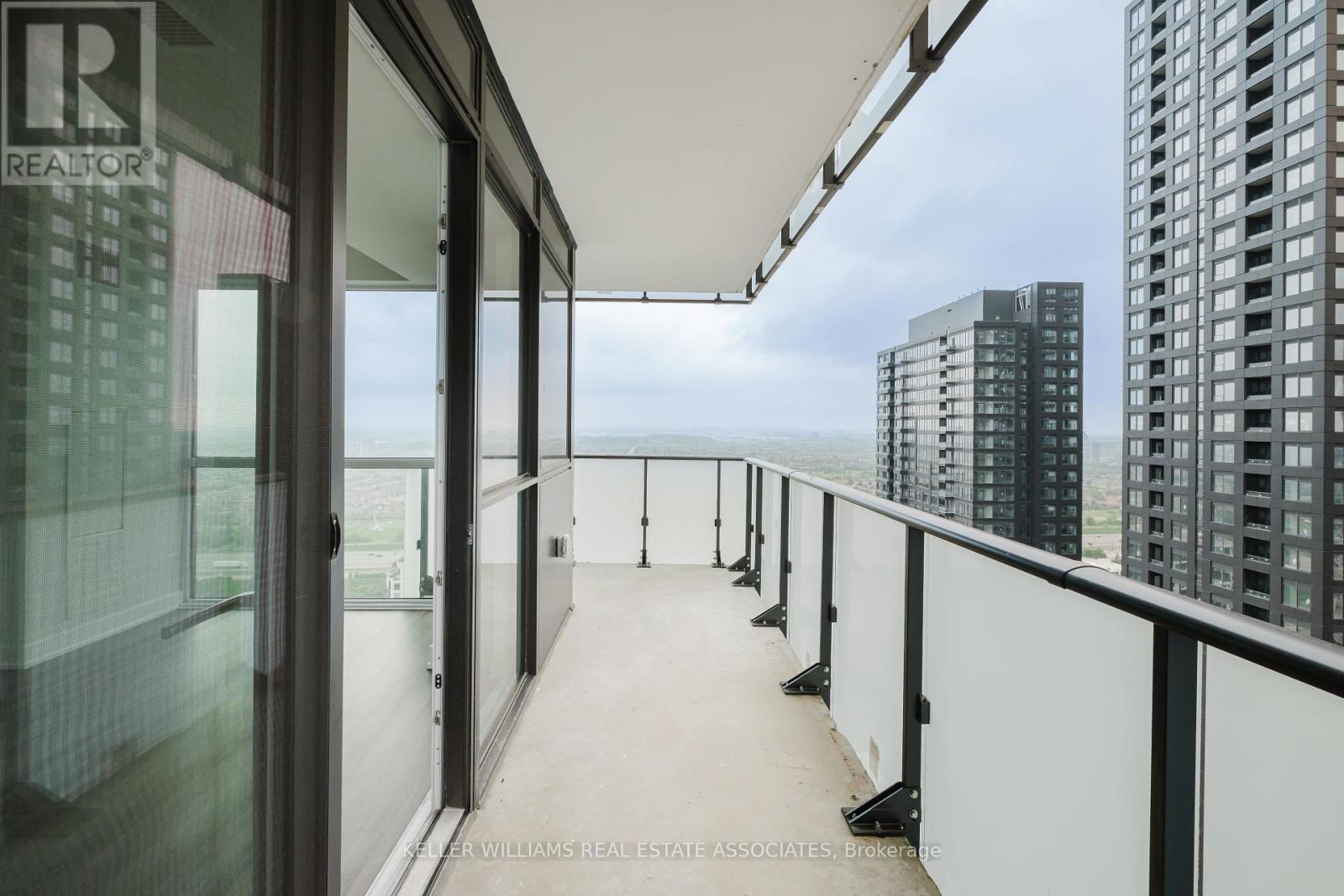 3211 - 430 Square One Drive, Mississauga, Ontario  L5B 0L6 - Photo 28 - W12212204