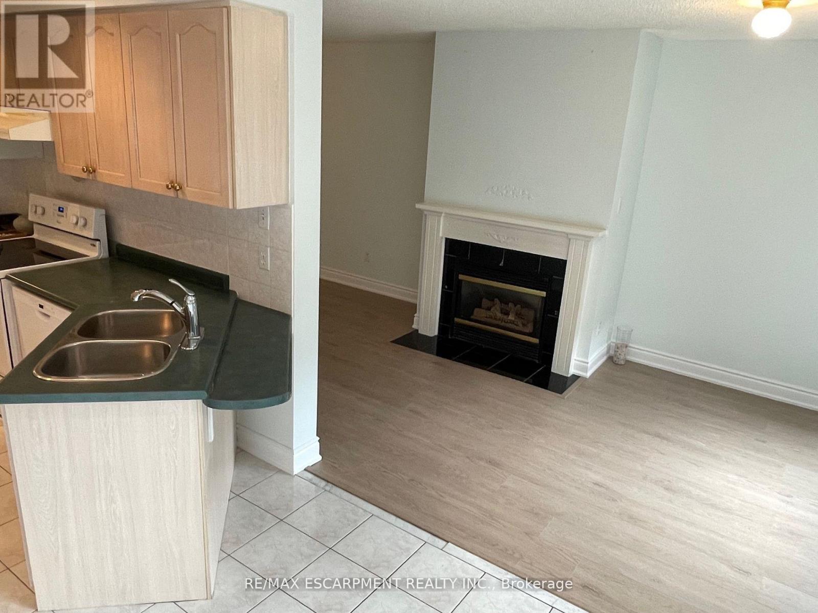 15 - 455 Apache Court, Mississauga, Ontario  L4Z 3W8 - Photo 10 - W12212214