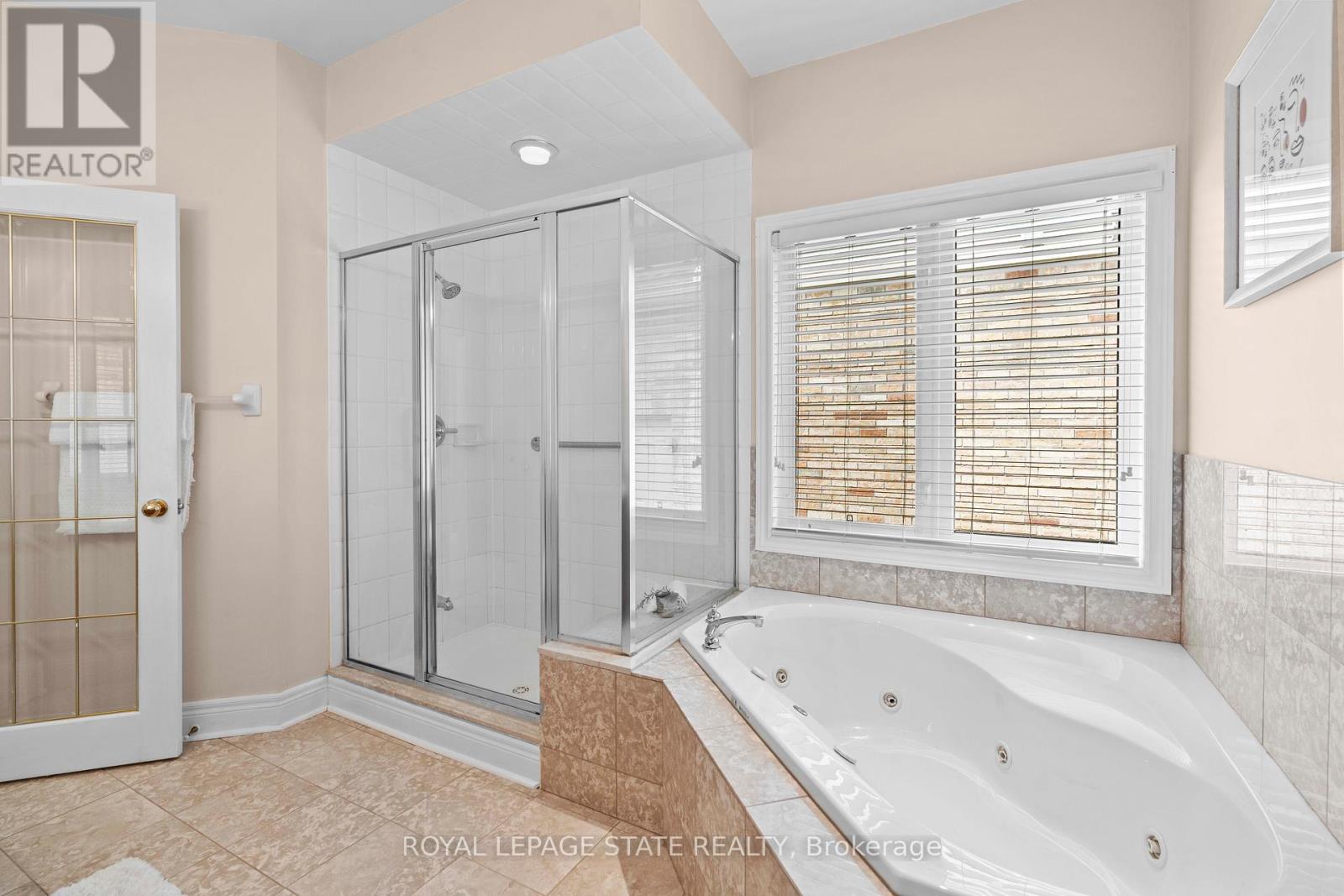 2210 Tiger Road, Burlington, Ontario  L7M 4W9 - Photo 25 - W12212240