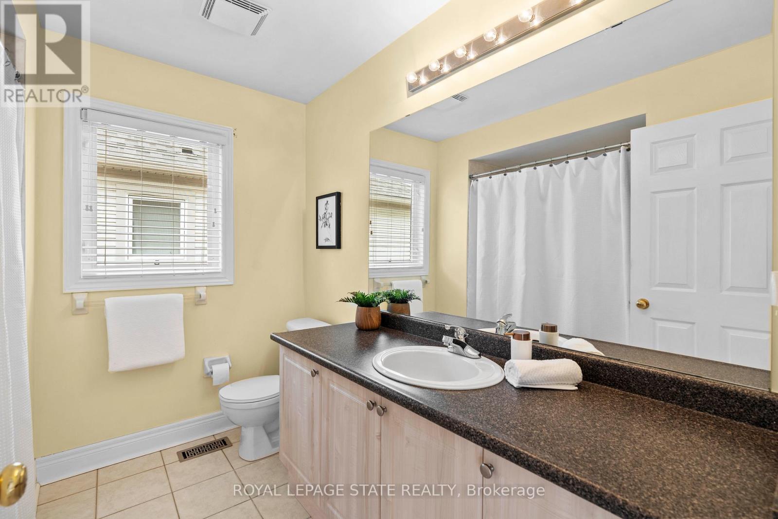 2210 Tiger Road, Burlington, Ontario  L7M 4W9 - Photo 29 - W12212240