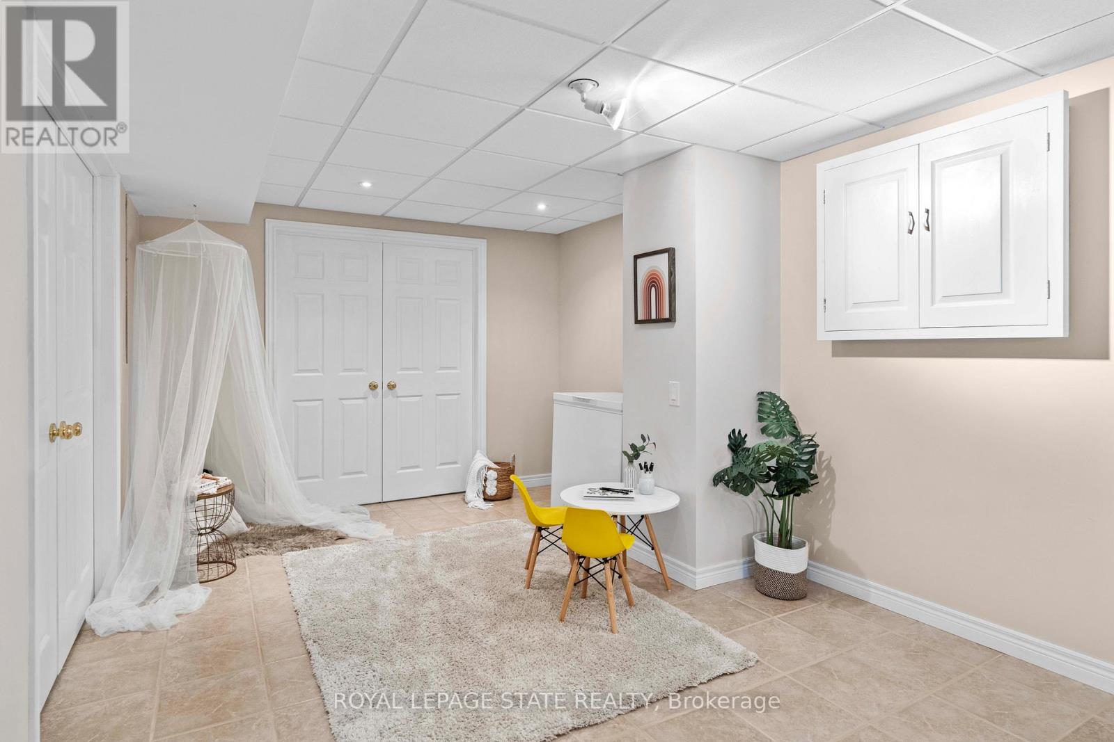 2210 Tiger Road, Burlington, Ontario  L7M 4W9 - Photo 33 - W12212240