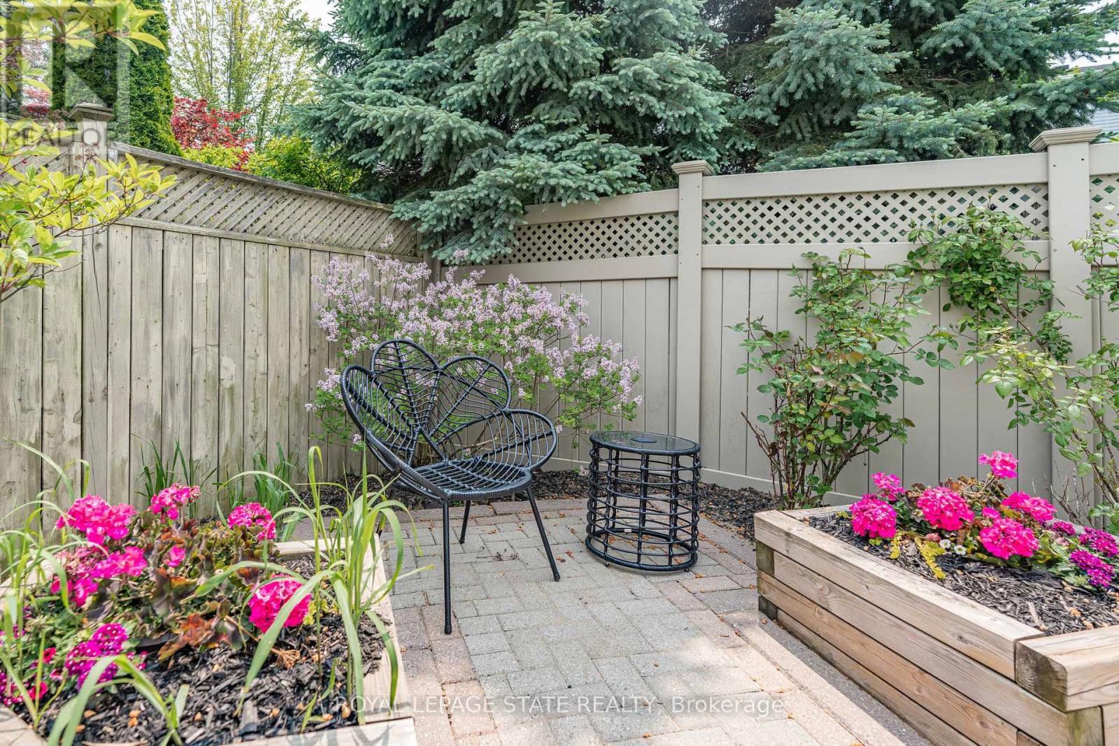 2210 Tiger Road, Burlington, Ontario  L7M 4W9 - Photo 42 - W12212240