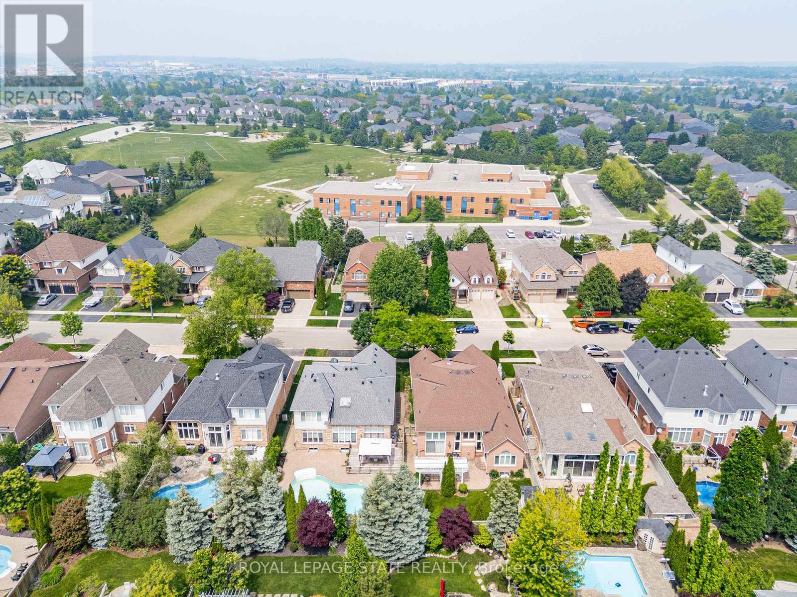 2210 Tiger Road, Burlington, Ontario  L7M 4W9 - Photo 45 - W12212240