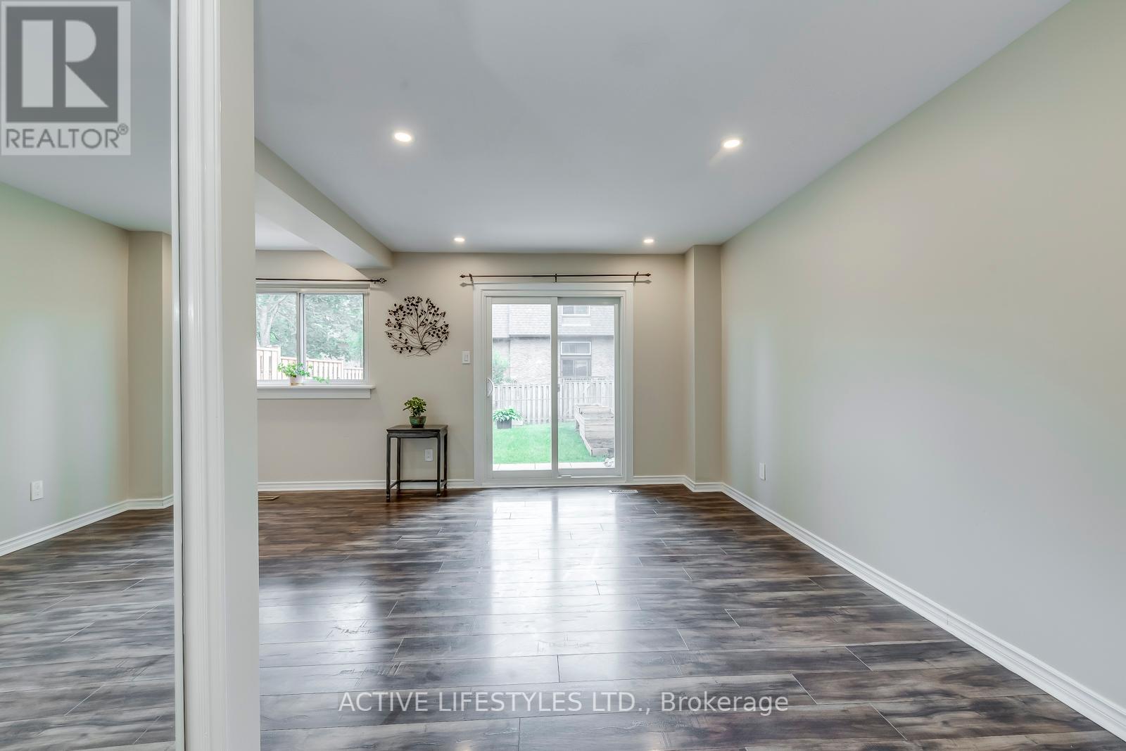 29 - 2301 Derry Road W, Mississauga, Ontario  L5N 2R4 - Photo 14 - W12212262