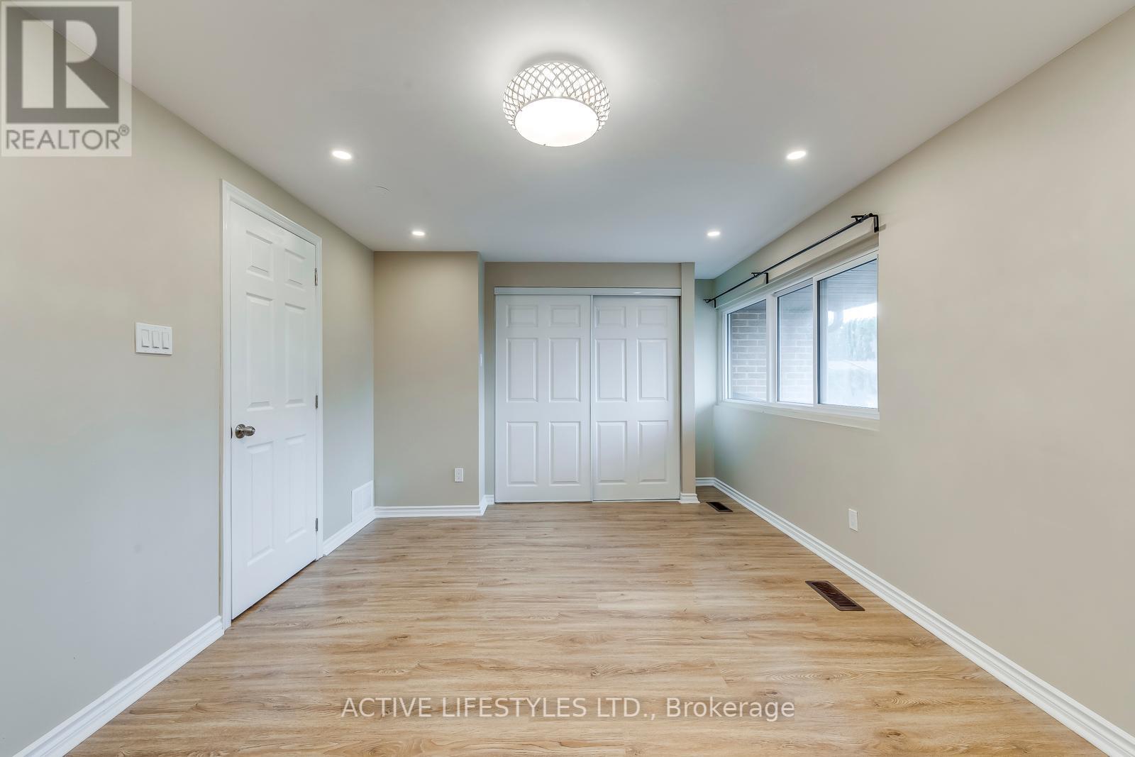 29 - 2301 Derry Road W, Mississauga, Ontario  L5N 2R4 - Photo 20 - W12212262