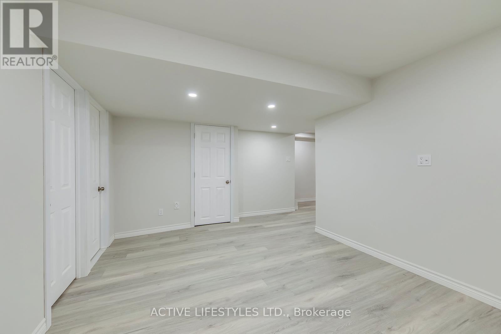 29 - 2301 Derry Road W, Mississauga, Ontario  L5N 2R4 - Photo 32 - W12212262