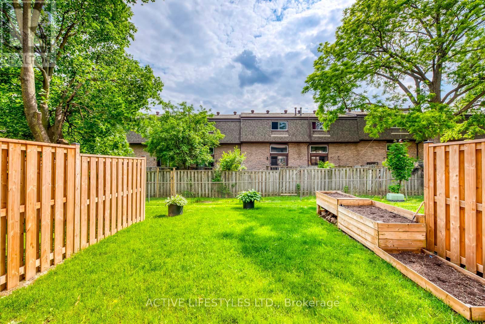 29 - 2301 Derry Road W, Mississauga, Ontario  L5N 2R4 - Photo 39 - W12212262