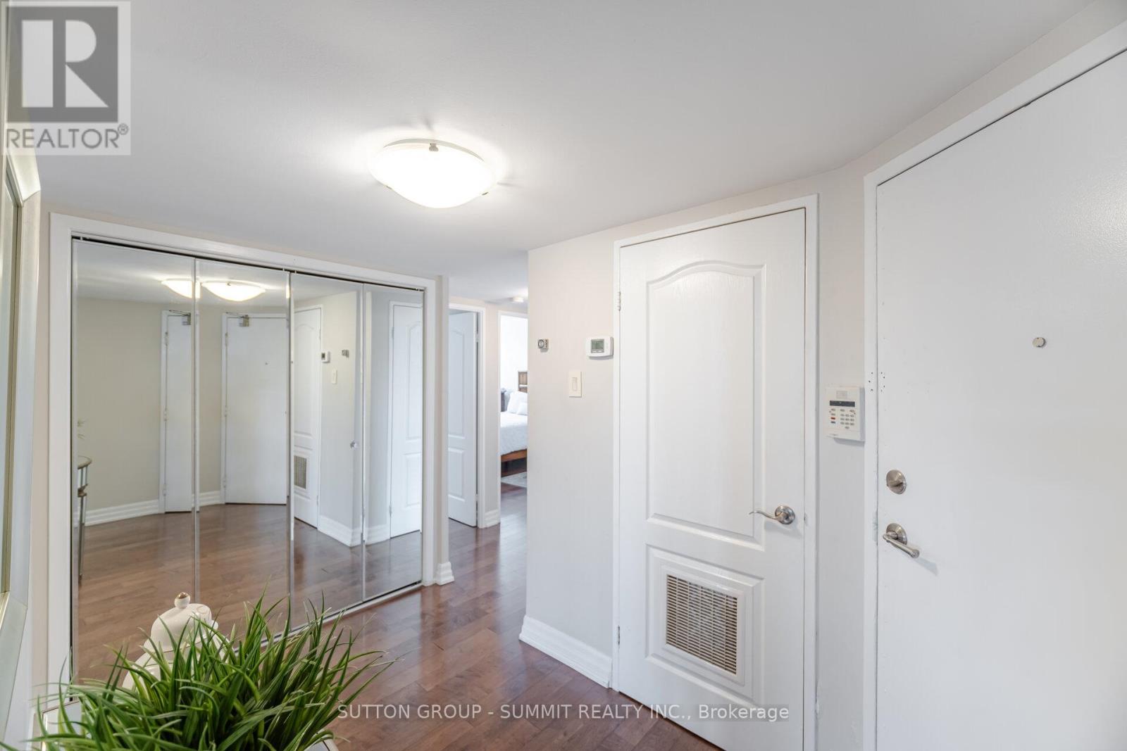 316 - 1333 Bloor Street, Mississauga, Ontario  L4Y 3T6 - Photo 7 - W12212263