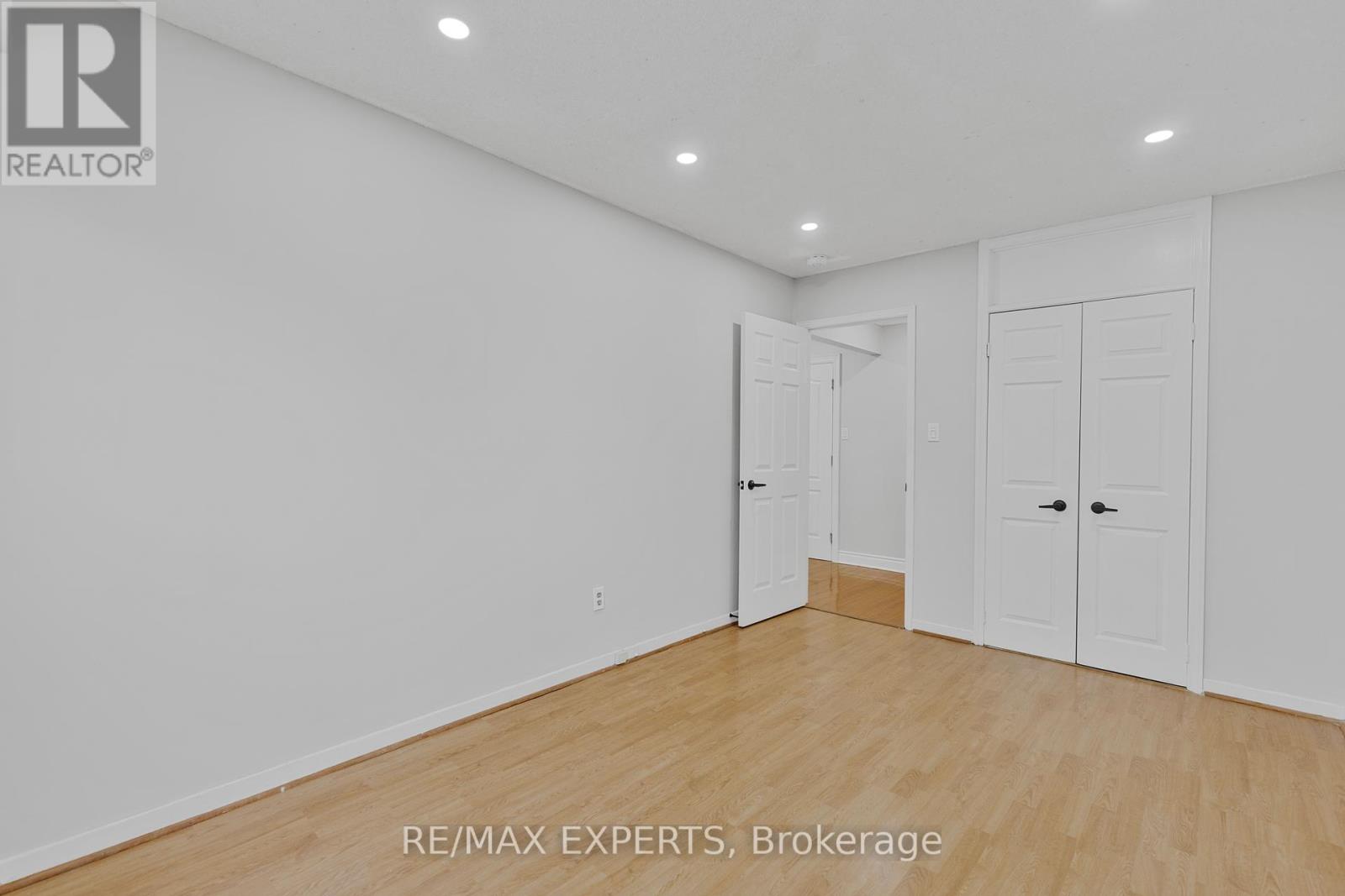36 Elderwood Place, Brampton, Ontario  L6V 3N3 - Photo 11 - W12212287