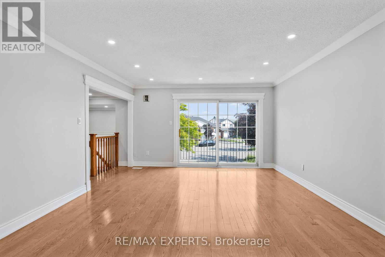 36 Elderwood Place, Brampton, Ontario  L6V 3N3 - Photo 4 - W12212287