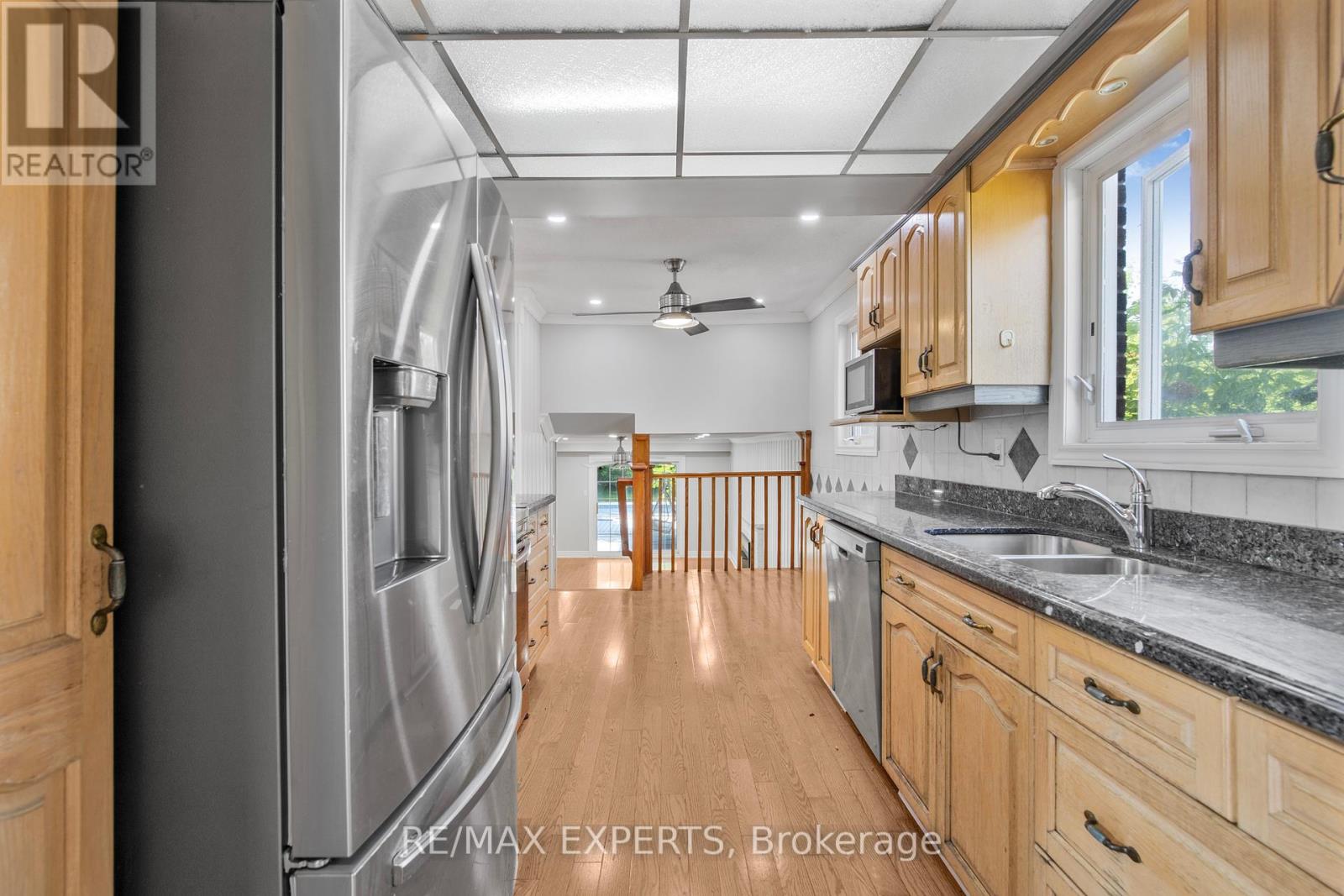 36 Elderwood Place, Brampton, Ontario  L6V 3N3 - Photo 6 - W12212287